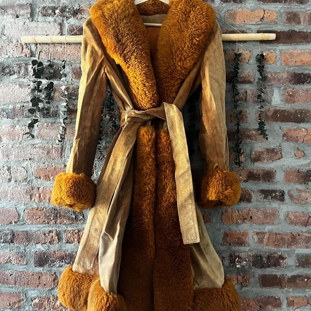 Vintage 70s Penny Lane 100% Genuine Shearling Suede Coat - Statement Piece
